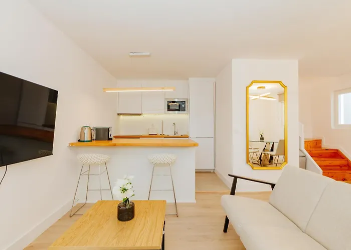 Casa de Férias New Amazing Cozy House In The Heart Lisboa