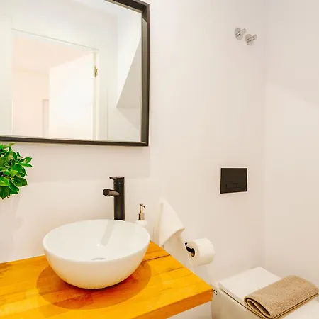 New Amazing Cozy House In The Heart Semesterbostad *