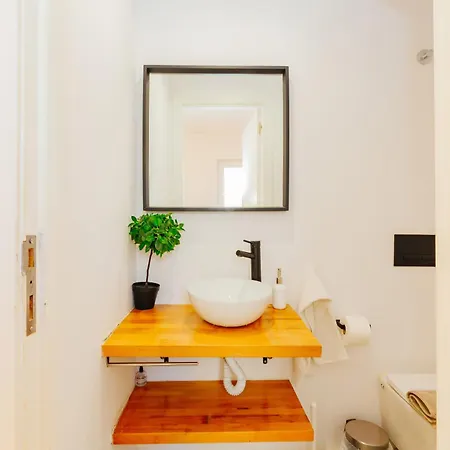New Amazing Cozy House In The Heart Semesterbostad *