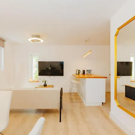 Semesterbostad New Amazing Cozy House In The Heart