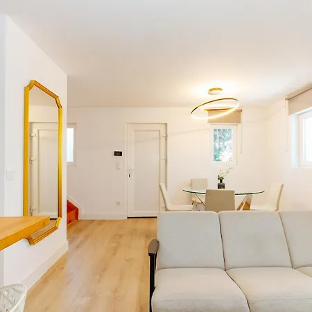 New Amazing Cozy House In The Heart Semesterbostad