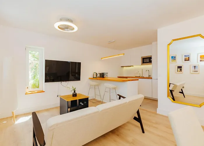 New Amazing Cozy House In The Heart Semesterbostad Lisboa