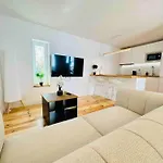 New Amazing Cozy House In The Heart 펜션 *
